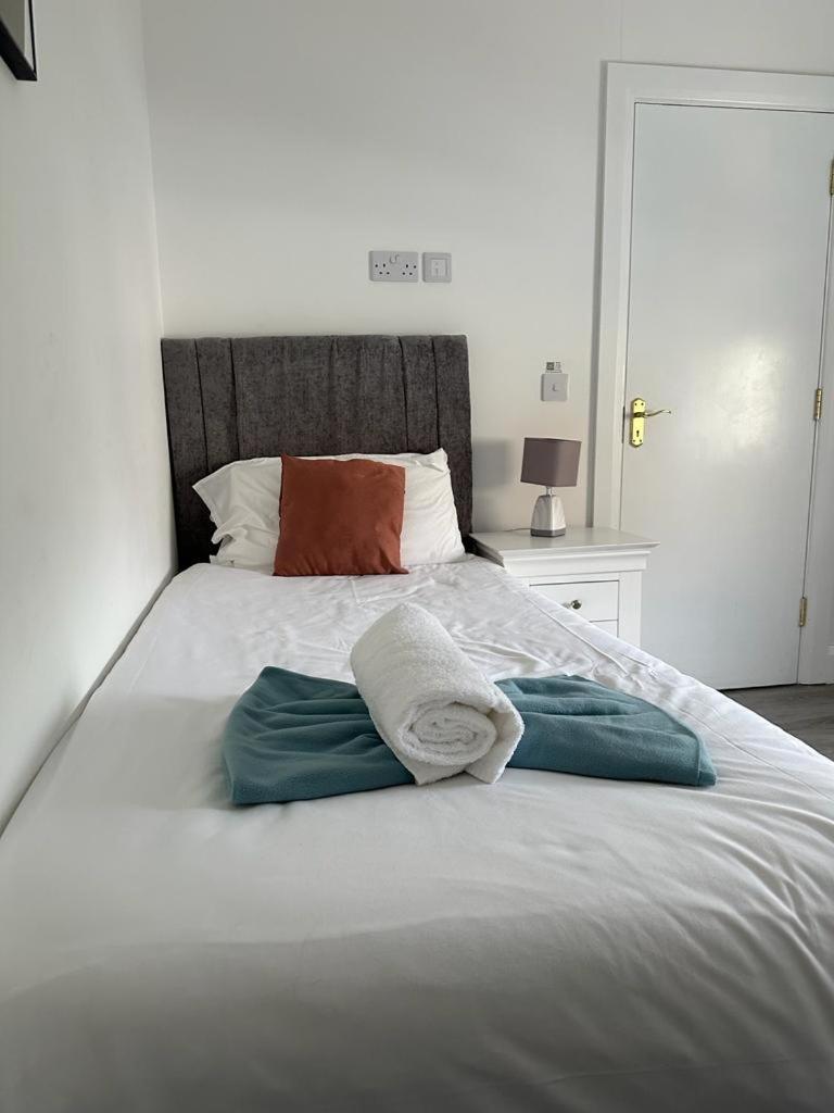 Eyre Square Lane Budget Rooms Γκάλγουεϊ Εξωτερικό φωτογραφία